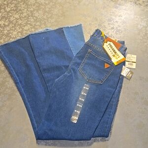 NWT Celebrity Ace Mid JR denim flare leg inseam 32" 9/29